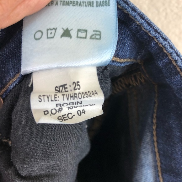 Joe‘s Cigarette Straight Leg Jeans - Picture 7 of 7